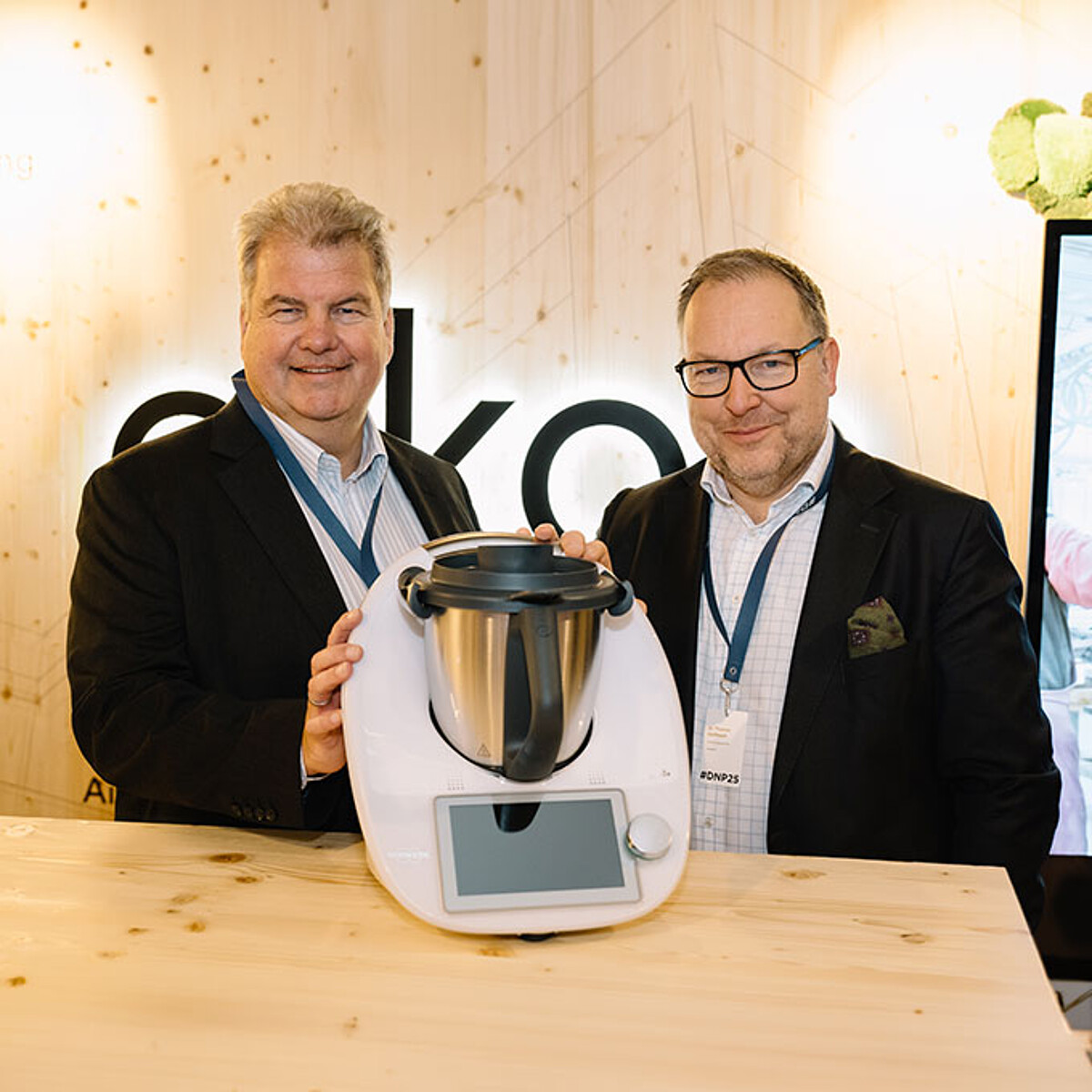 Partnerschaft mit Vorwerk - Oikos Group